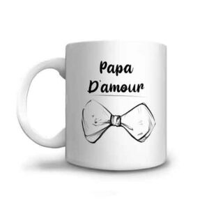 Mug papa d'amour illustré d'un nœud papillon, le tout en noir imprimé sur un mug blanc